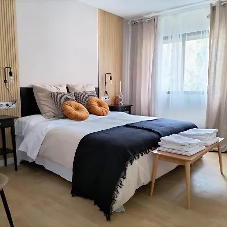 Apartment La Casa De La Plaza Vut